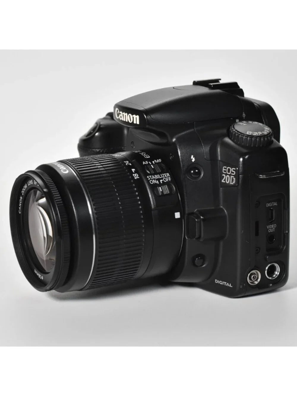 Canon EOS 20D Digital Camera DSLR 8.2MP 18-55mm IS II Lens 2GB CF Card Bundle